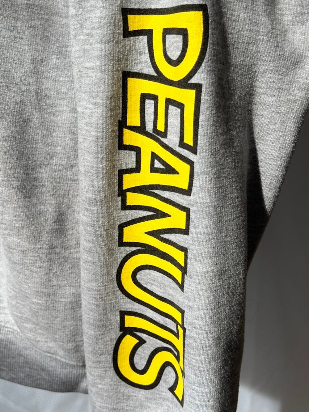 Peanuts Vintage Crewneck "Many Faces" Sweatshirt - Picture 5 of 11